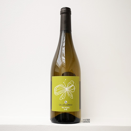 bouteille de Volaina 2018 un vin blanc bio catalan produit par celler credo en espagne et distribué par l'envin a paris ile de france et loiret