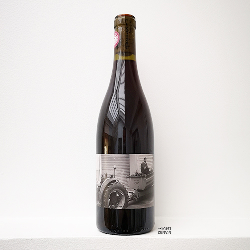 Bouteille du vin rouge soleil le vent 2020 du domaine des lampyres du vigneron François Xavier Dauré dans le Roussillon et distribué par l'agence l'envin sur paris ile de France loiret export