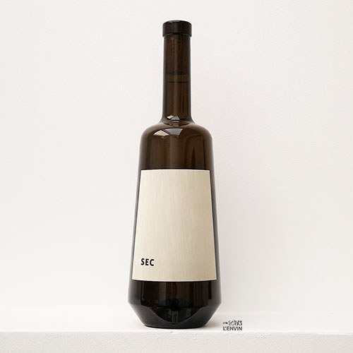 bouteille de jurançon sec 2021, vin blanc du Château Lafitte par L'envin agent et grossiste en vin bio et nature sur paris ile-de-france loiret